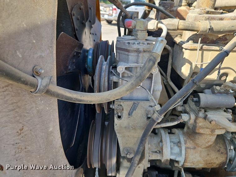 image for item DR8727 1977 Peterbilt  359-S19 dump truck