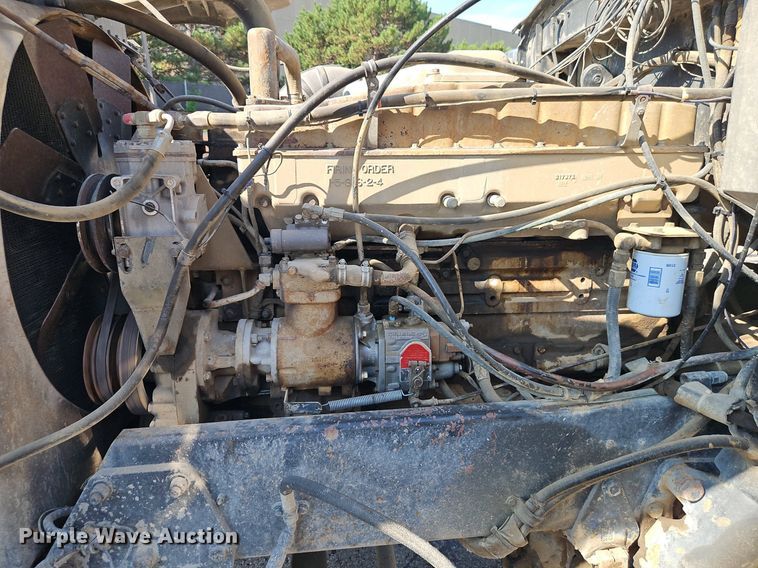 image for item DR8727 1977 Peterbilt  359-S19 dump truck