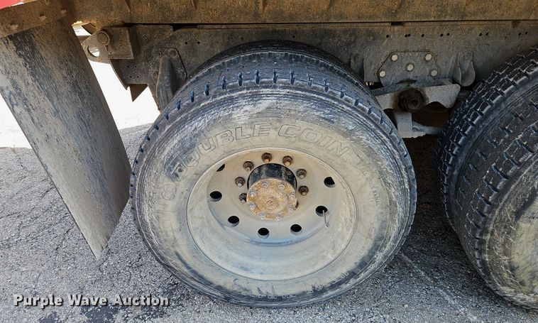 image for item DR8727 1977 Peterbilt  359-S19 dump truck