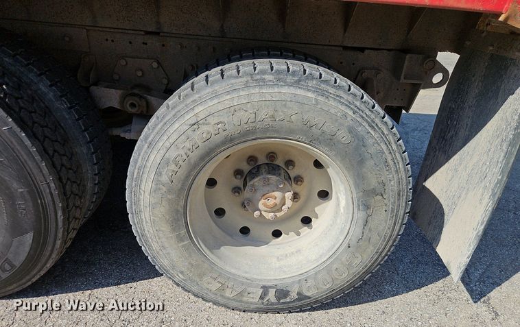 image for item DR8727 1977 Peterbilt  359-S19 dump truck