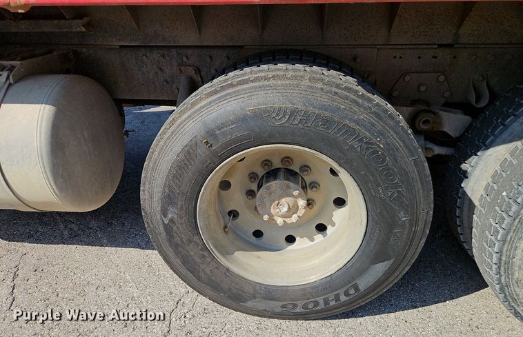 image for item DR8727 1977 Peterbilt  359-S19 dump truck