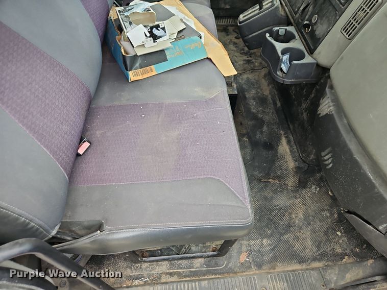 image for item DR8729 2012 International  DuraStar 4300 septic truck