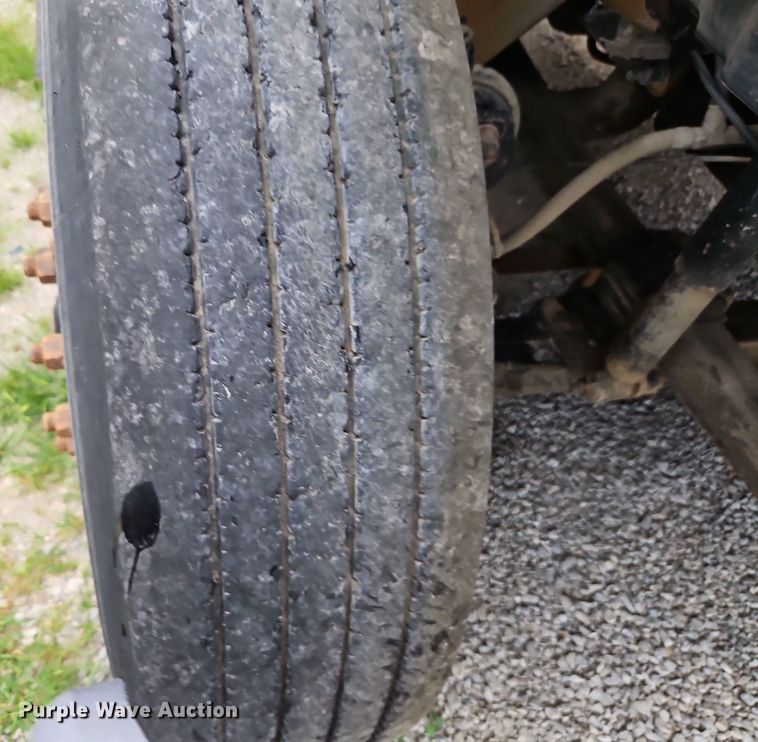 image for item DR8729 2012 International  DuraStar 4300 septic truck