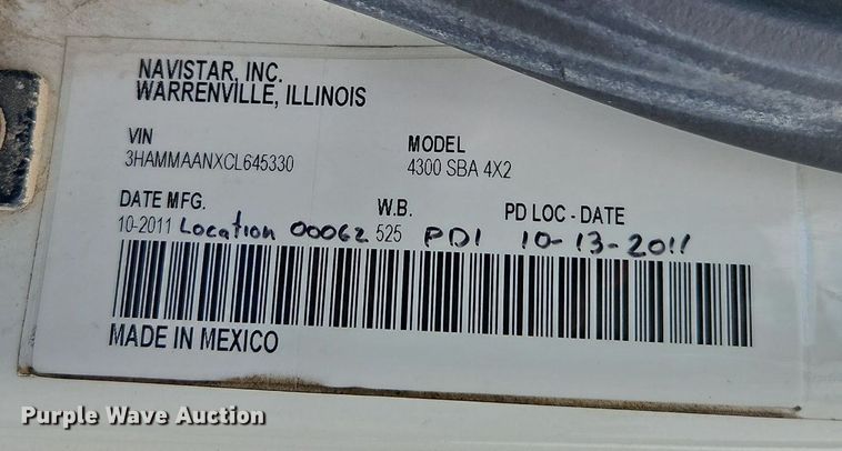 image for item DR8729 2012 International  DuraStar 4300 septic truck