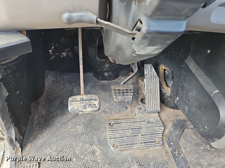 image for item DS4659 2003 Mack CH613 semi truck