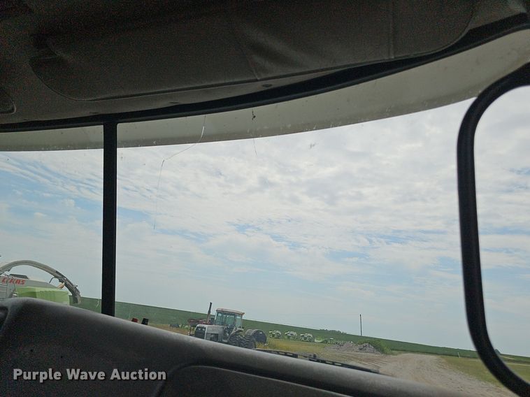 image for item DS4659 2003 Mack CH613 semi truck