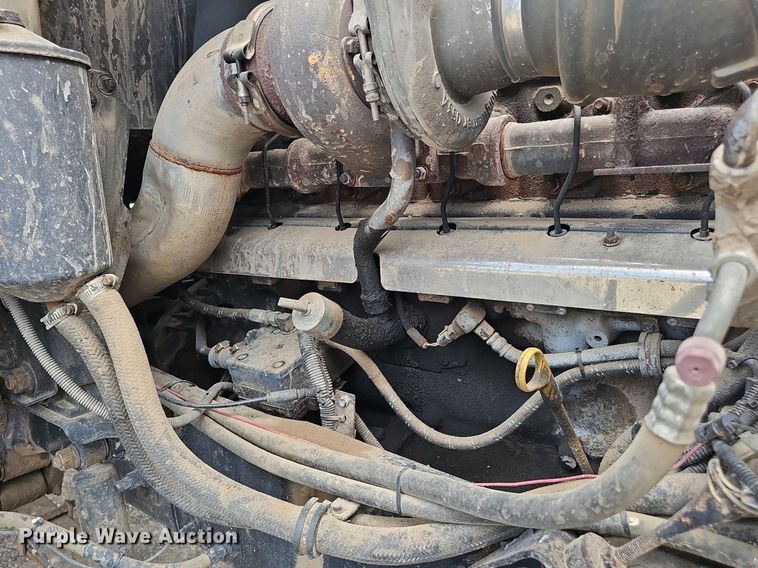 image for item DS4659 2003 Mack CH613 semi truck