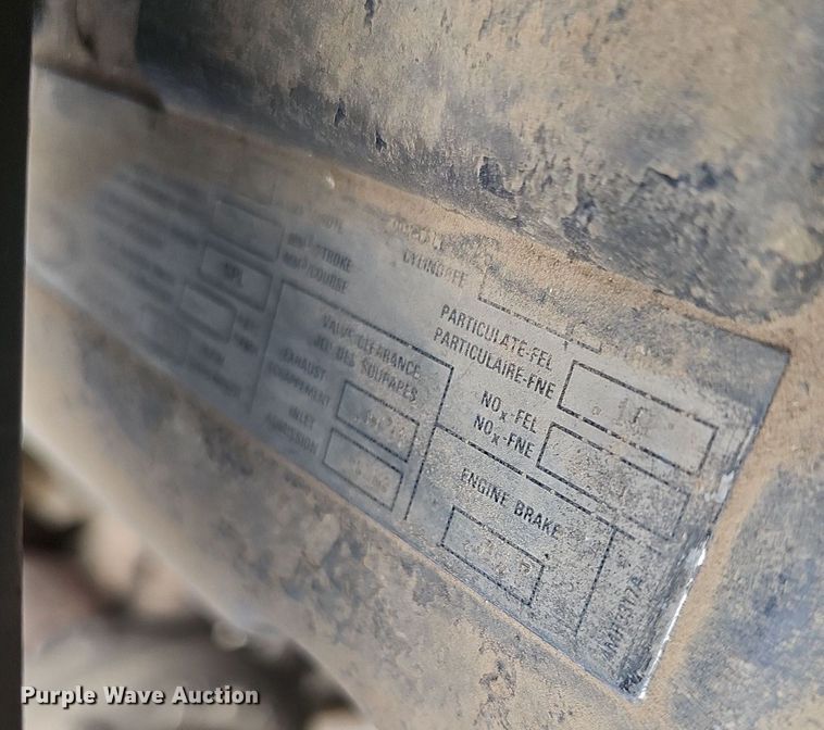 image for item DS4659 2003 Mack CH613 semi truck