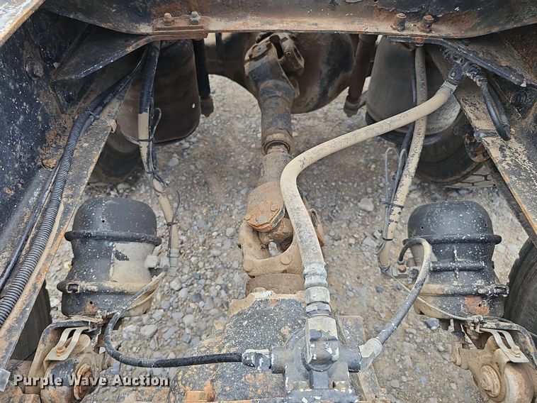 image for item DS4659 2003 Mack CH613 semi truck