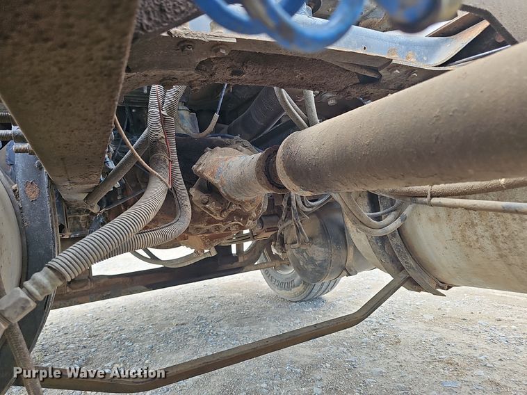 image for item DS4659 2003 Mack CH613 semi truck