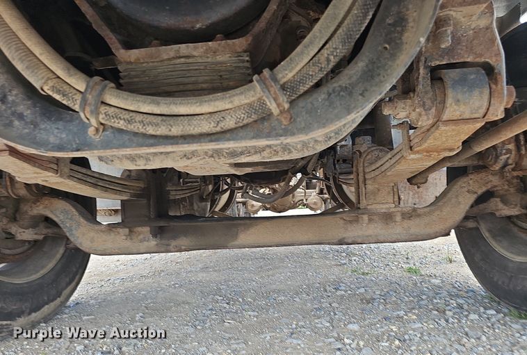 image for item DS4659 2003 Mack CH613 semi truck