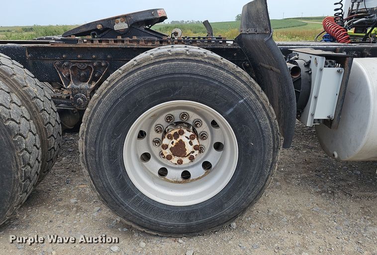 image for item DS4659 2003 Mack CH613 semi truck