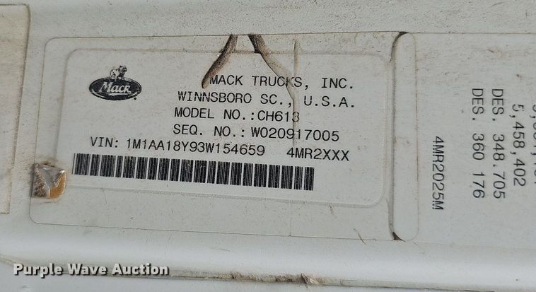 image for item DS4659 2003 Mack CH613 semi truck