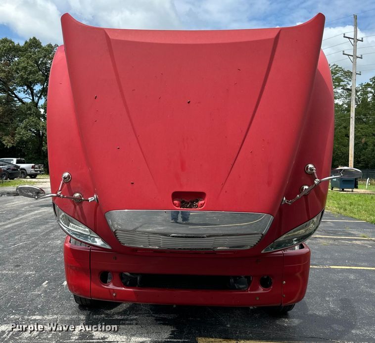 image for item DV5785 2006 Freightliner  Columbia  semi truck with end dump trailer