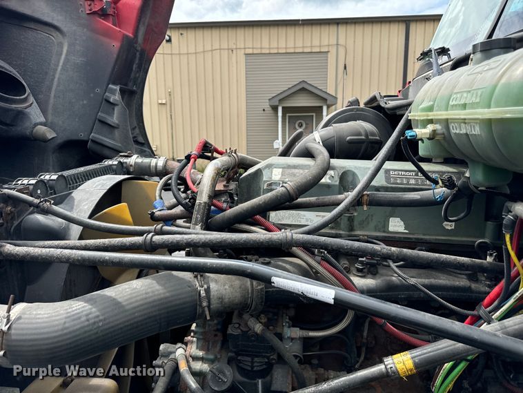 image for item DV5785 2006 Freightliner  Columbia  semi truck with end dump trailer