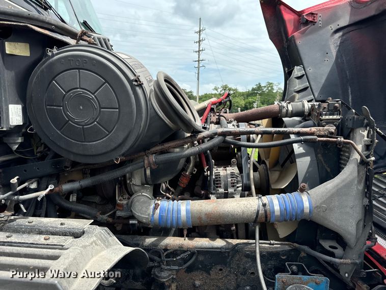 image for item DV5785 2006 Freightliner  Columbia  semi truck with end dump trailer