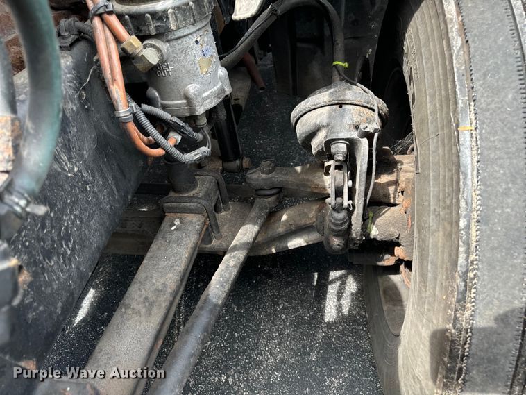 image for item DV5785 2006 Freightliner  Columbia  semi truck with end dump trailer