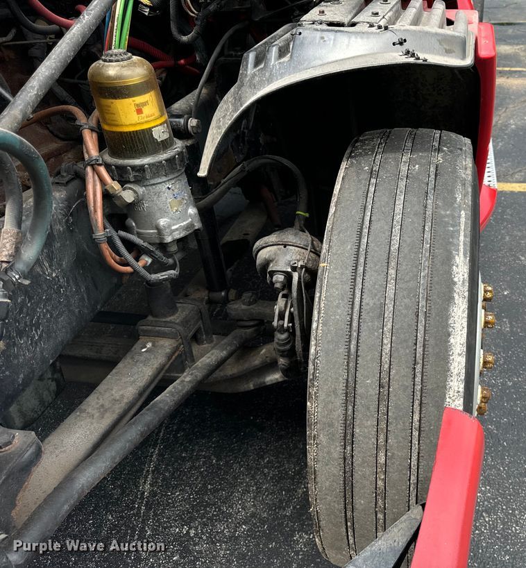 image for item DV5785 2006 Freightliner  Columbia  semi truck with end dump trailer