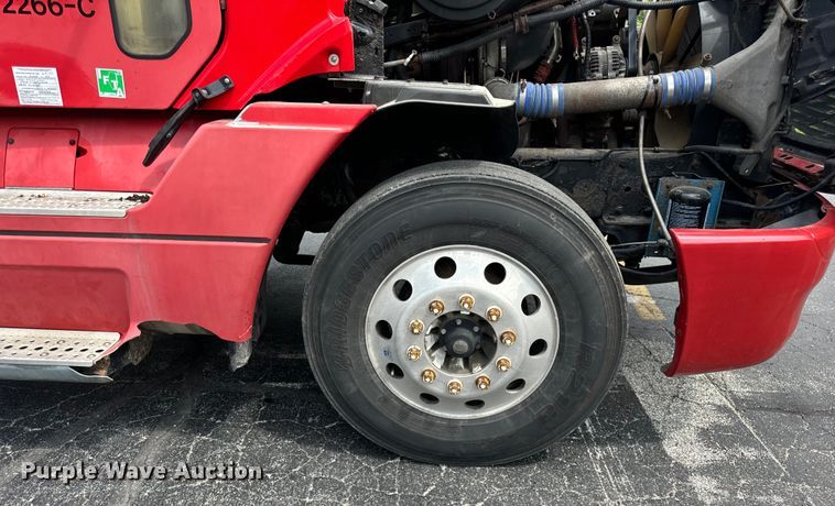 image for item DV5785 2006 Freightliner  Columbia  semi truck with end dump trailer