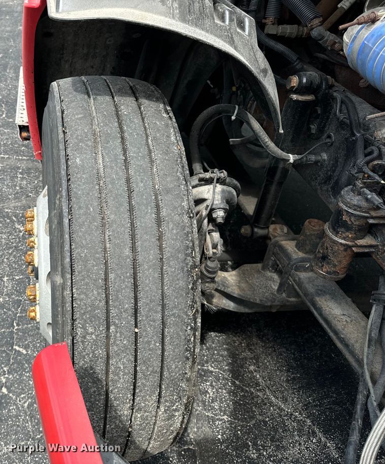 image for item DV5785 2006 Freightliner  Columbia  semi truck with end dump trailer