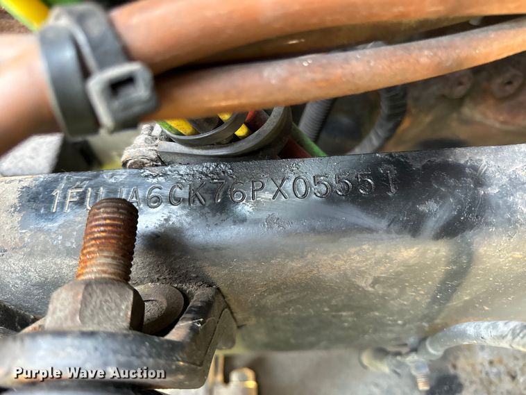 image for item DV5785 2006 Freightliner  Columbia  semi truck with end dump trailer