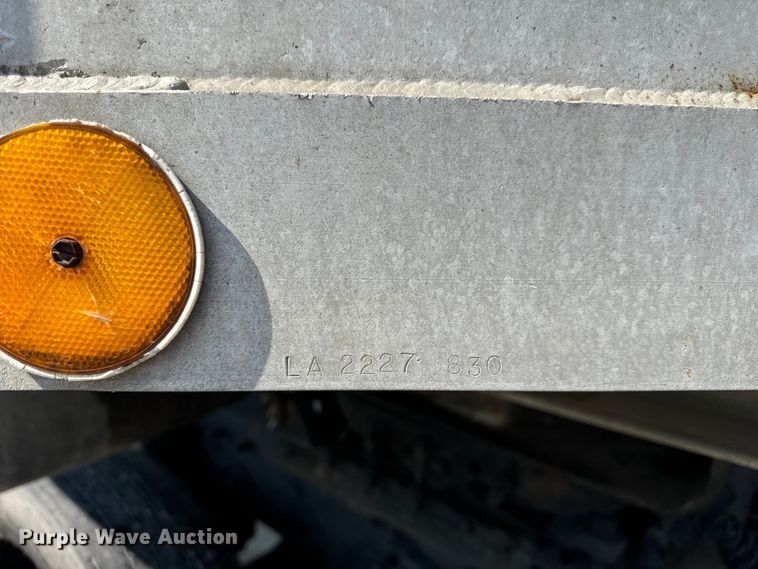 image for item DV5785 2006 Freightliner  Columbia  semi truck with end dump trailer