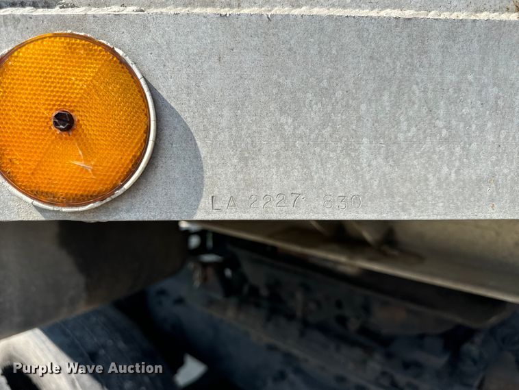 image for item DV5785 2006 Freightliner  Columbia  semi truck with end dump trailer