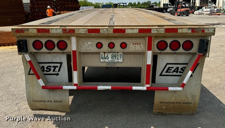 image for item DV5788 1994 East  flatbed trailer