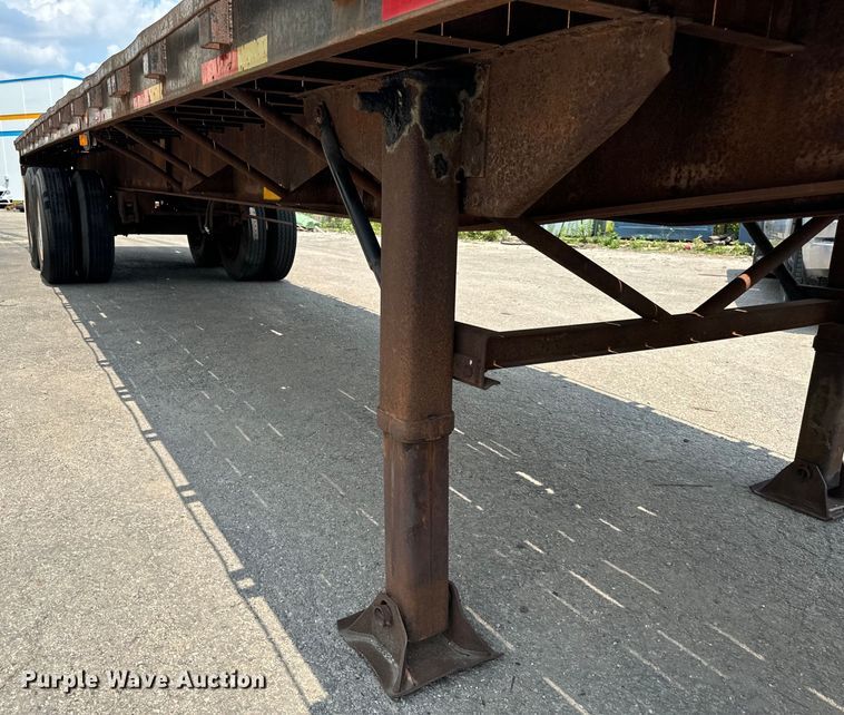 image for item DV5789 1991 Trailmobile  F71T-7UAI flatbed trailer
