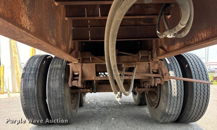 image for item DV5789 1991 Trailmobile  F71T-7UAI flatbed trailer