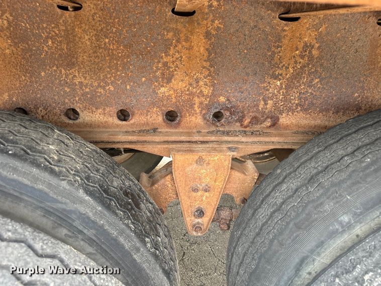 image for item DV5789 1991 Trailmobile  F71T-7UAI flatbed trailer