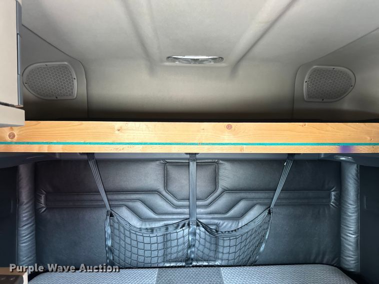 image for item DV5866 2018 Freightliner  Cascadia 113 semi truck