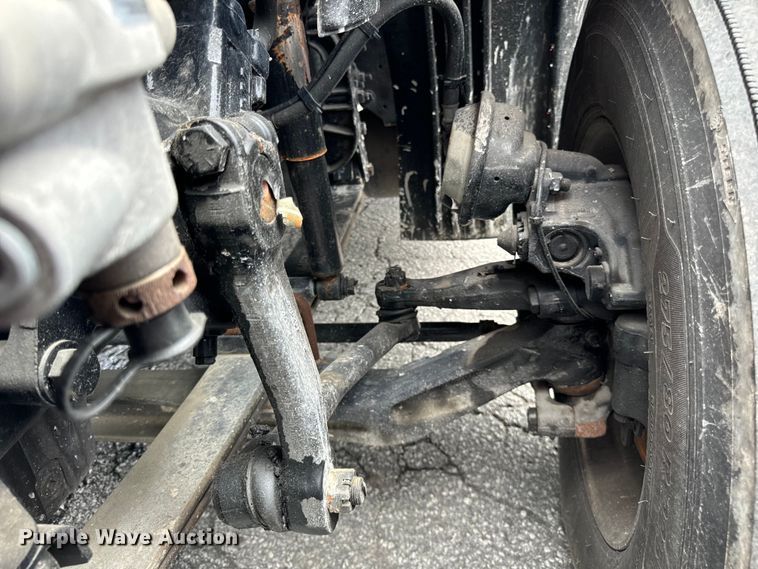 image for item DV5866 2018 Freightliner  Cascadia 113 semi truck