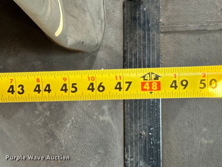 image for item DX0983 2006 International 9200i semi truck