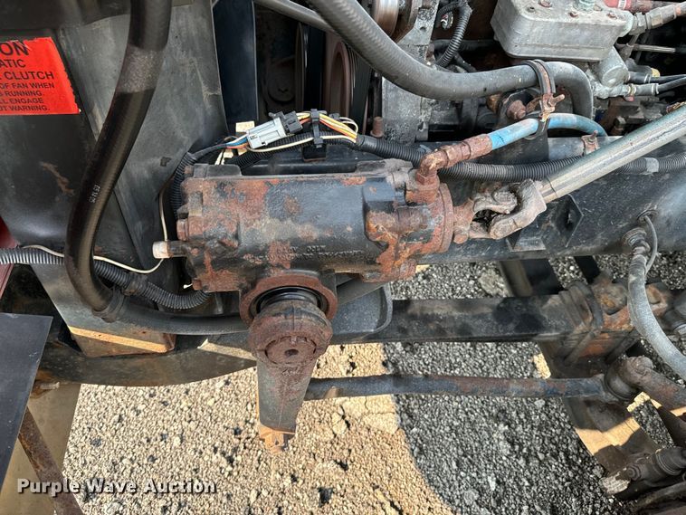 image for item DX0983 2006 International 9200i semi truck