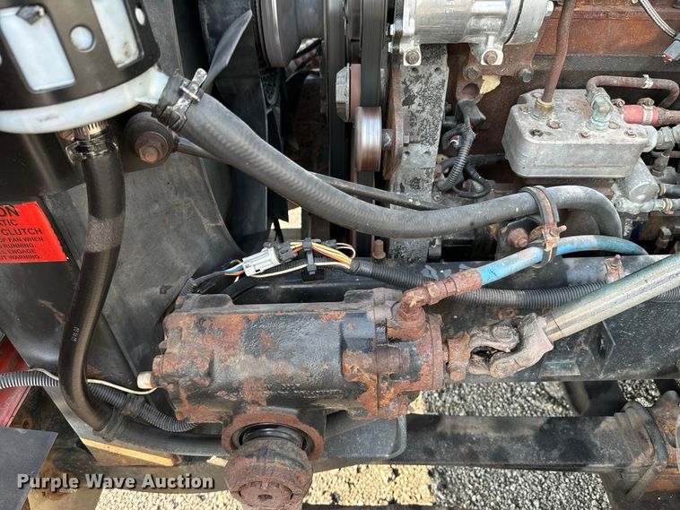 image for item DX0983 2006 International 9200i semi truck