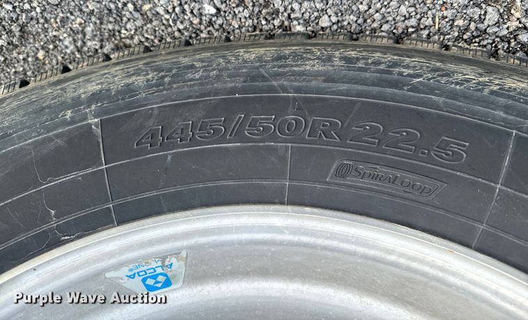 image for item DX0983 2006 International 9200i semi truck