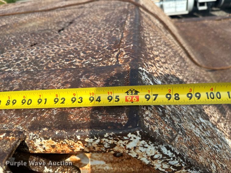 image for item DX0984 1982 Trail-Eze hydratail equipment trailer