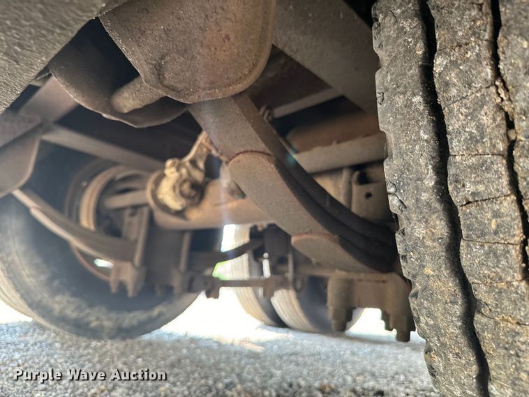 image for item DX0984 1982 Trail-Eze hydratail equipment trailer