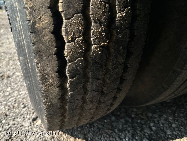 image for item DX0984 1982 Trail-Eze hydratail equipment trailer