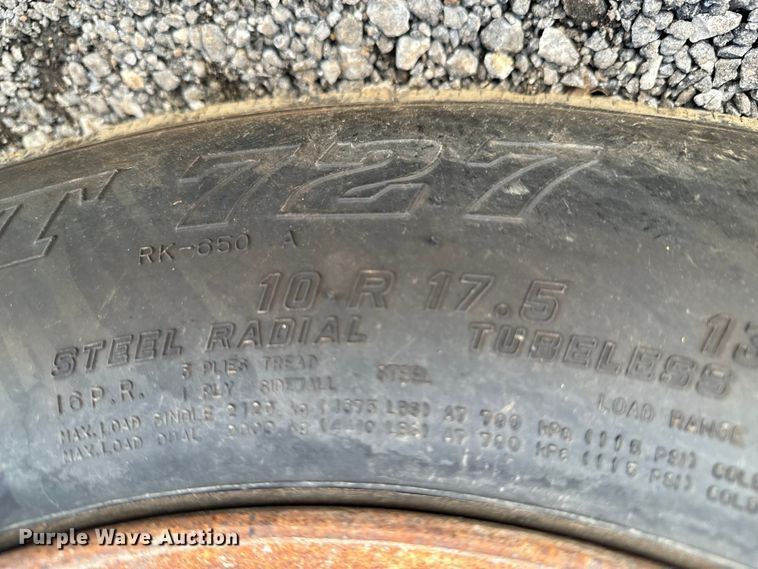 image for item DX0984 1982 Trail-Eze hydratail equipment trailer