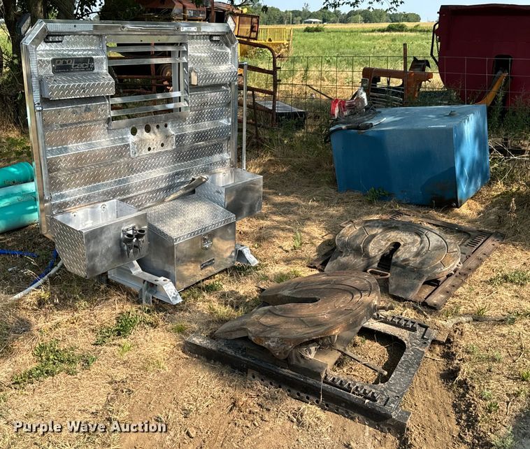 image for item DX1003 Protech headache rack 