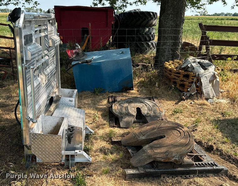 image for item DX1003 Protech headache rack 