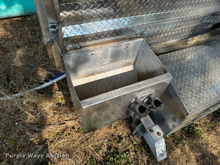 image for item DX1003 Protech headache rack 