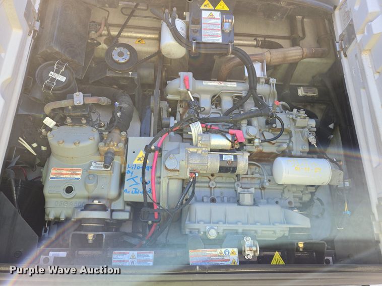 image for item DX1456 2007 Utility Trailer refrigerated van trailer