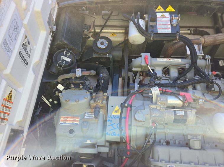 image for item DX1456 2007 Utility Trailer refrigerated van trailer