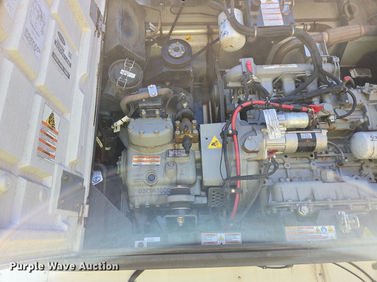 image for item DX1457 2007 Utility Trailer refrigerated van trailer