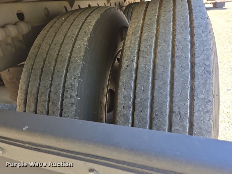 image for item DX1457 2007 Utility Trailer refrigerated van trailer