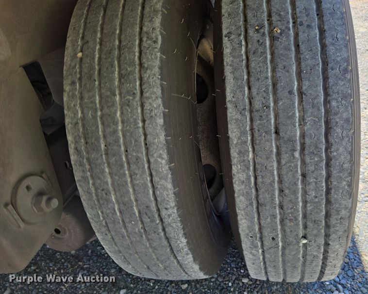 image for item DX1457 2007 Utility Trailer refrigerated van trailer