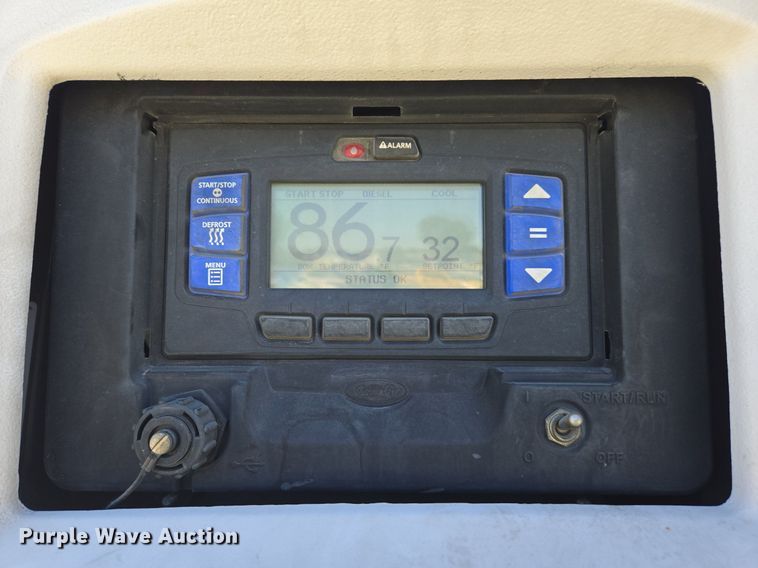 image for item DX1458 2007 Utility Trailer refrigerated van trailer